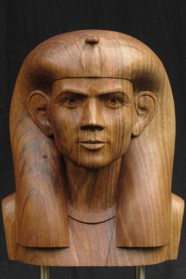 Hatshepsut, sculpture by Leo Pruijt, NL, b