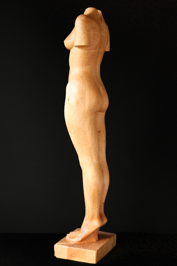 Standing Nude #2, right-side, houten beeld / wood sculpture by Leo Pruijt, NL